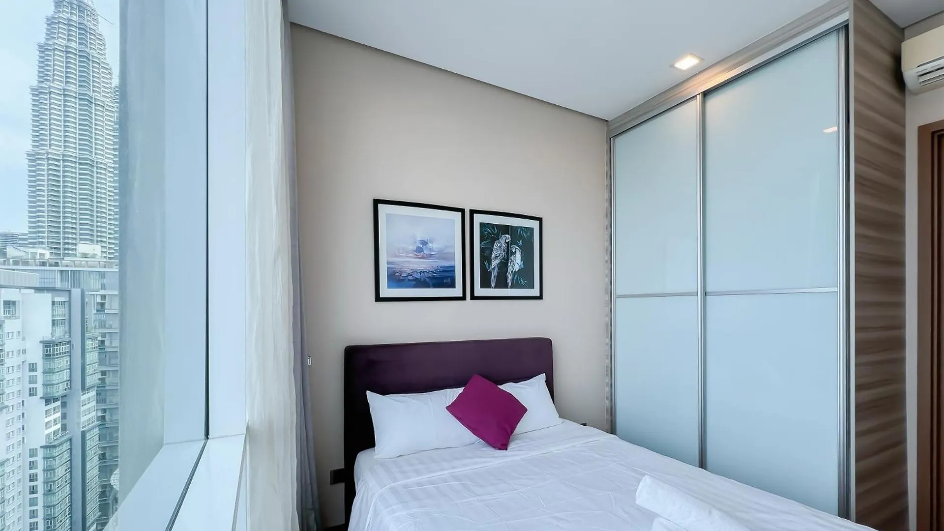 Lägenhet Soho Suites Klcc By Guesthouse Kuala Lumpur Malaysia